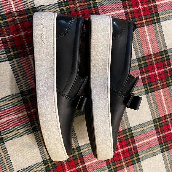 MICHAEL MICHAEL KORS Emmett Leather Slip-On Trainer - Black - Picture 2 of 8